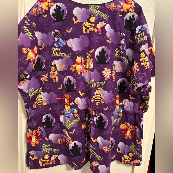 2 Disney Halloween scrub tops 3XL - Picture 2 of 7